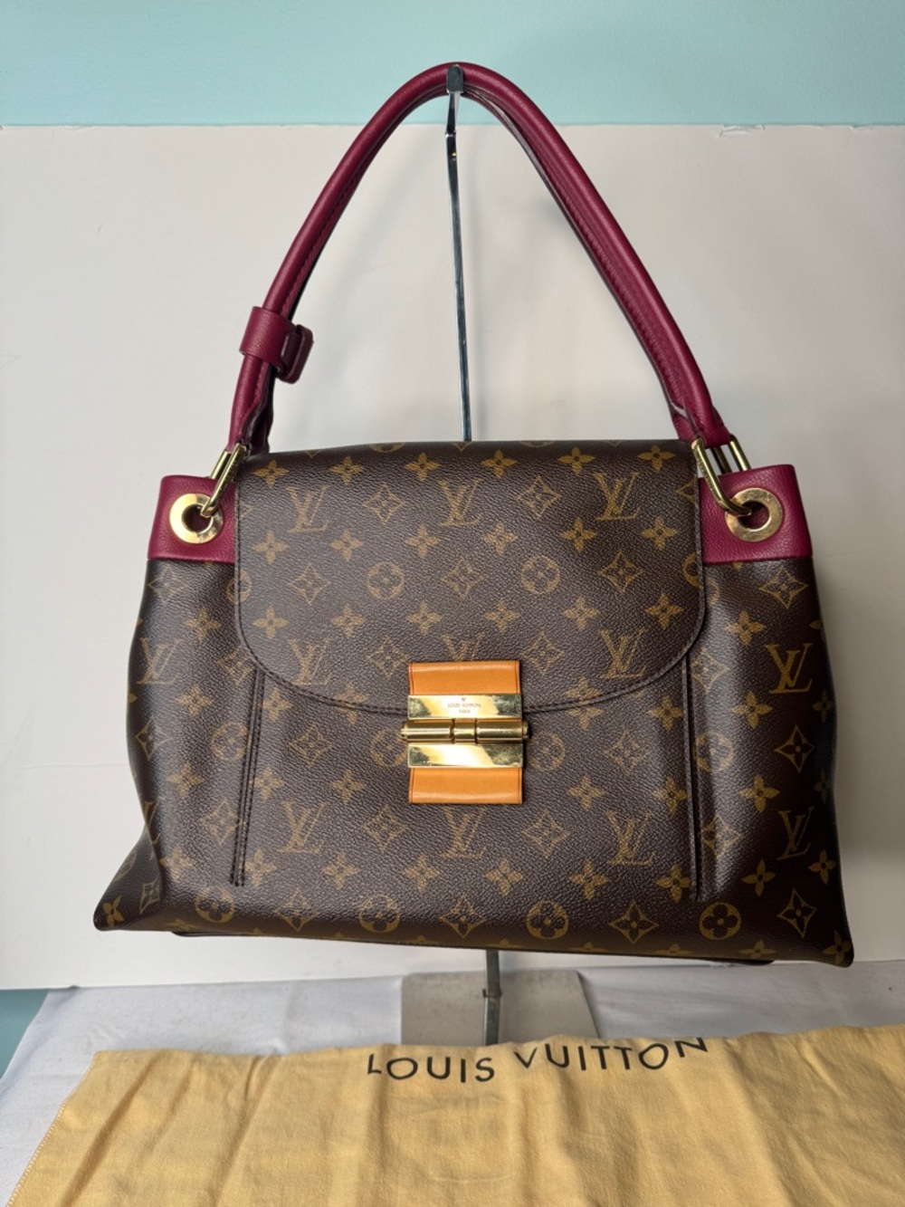 Louis Vuitton Aurore Monogram Canvas Olympe Bag